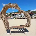Beachfront With Garden At Venid Sandy - Marina Dinevi View *