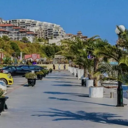 Lejlighed Beachfront With Garden At Venid Sandy - Marina Dinevi View *