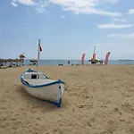 Beachfront With Garden At Venid Sandy - Marina Dinevi View דירה סבטי ולאס