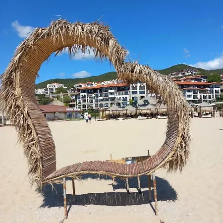 Beachfront With Garden At Venid Sandy - Marina Dinevi View *