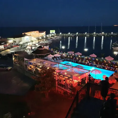 Beachfront With Garden At Venid Sandy - Marina Dinevi View *