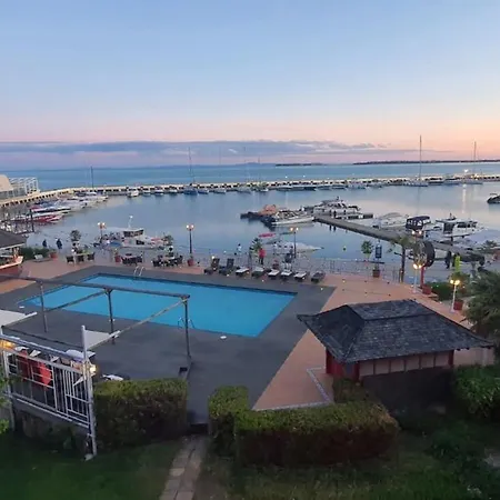 Apartment Beachfront With Garden At Venid Sandy - Marina Dinevi View Sveti Vlas